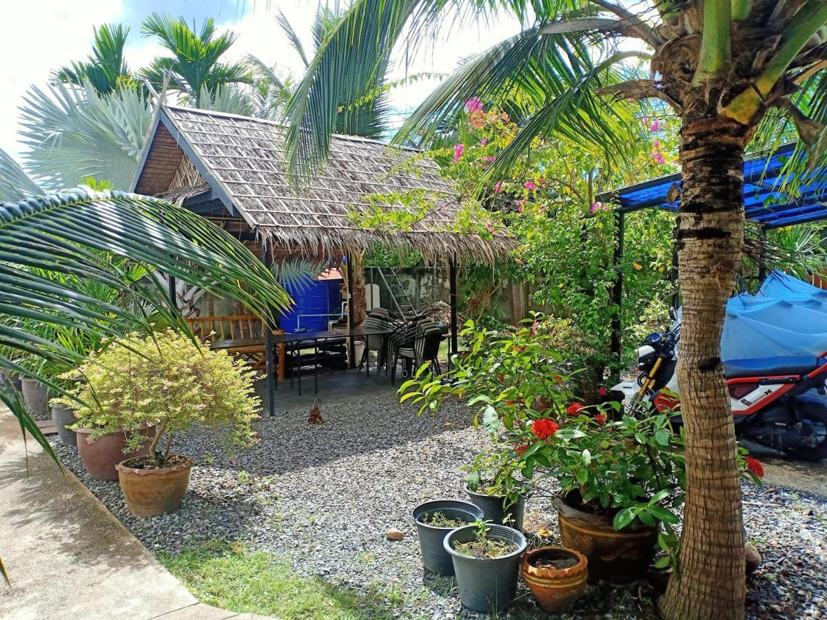 Coconoi Residence Nai Harn Eksteriør billede